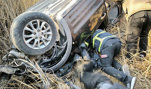 Hafif ticari araç devrildi: 1 ölü, 1 yaralı