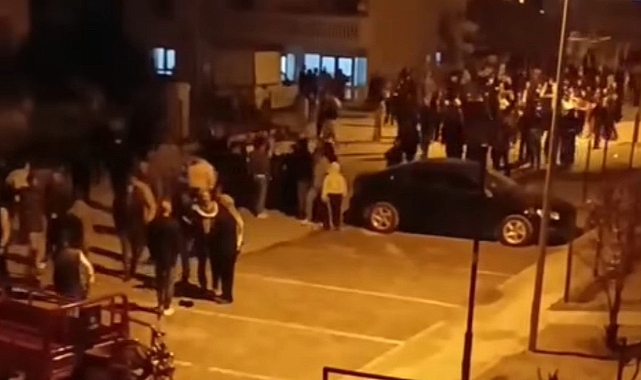 İki grup arasında kavga