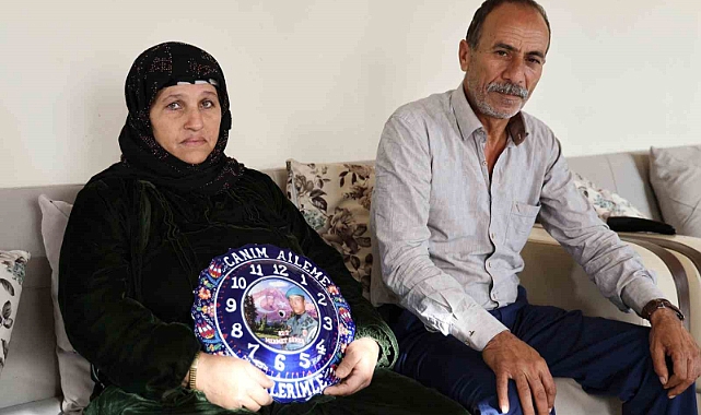 Suriye’de tutuklu olan oğullarından gelecek haberi bekliyorlar