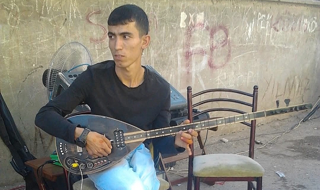Üç gündür haber alınamayan davulcu evinde ölü bulundu