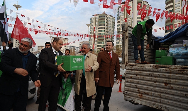 İyilik dolu 5 Tır Urfa'dan yola çıktı