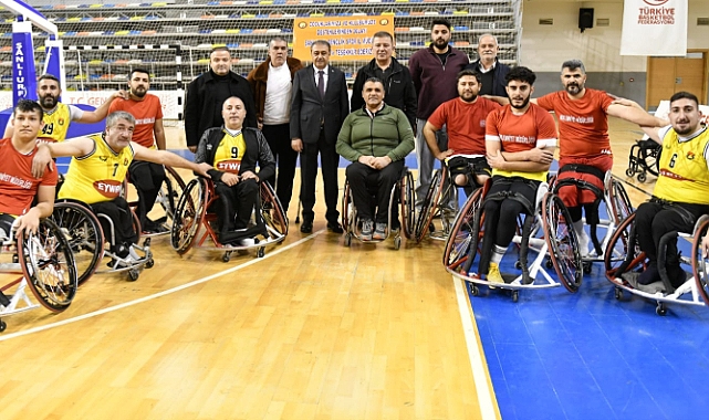 Vali Şıldak'tan 'Engelsizler'e tam not