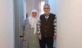 Yeni yuvasına kavuşan depremzede: "Biz evsiz de kalabilirdik ama vatansız olamayız"