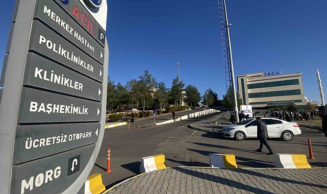 Zihinsel engelli şahıs 2 kardeşini öldürüp babasını ağır yaraladı