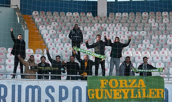 11'i de tribünde tek yürek oldu