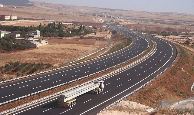 'Antep-Urfa Otoyolu Diyarbakır'a bağlanmalı'