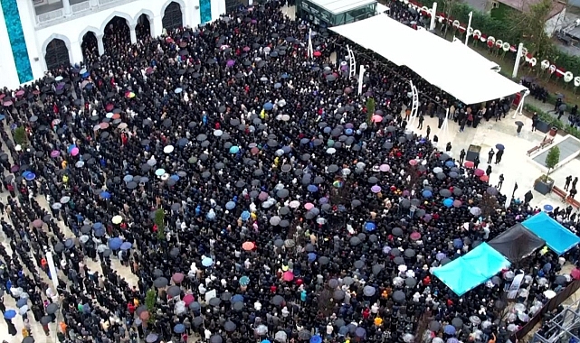 Binlerce seveni Ferdi Tayfur’u son yolculuğuna böyle uğurladı
