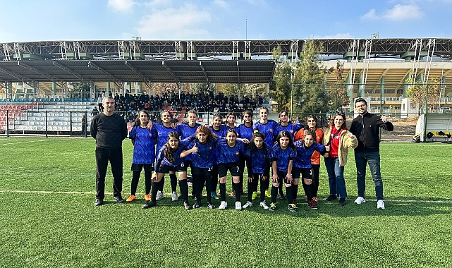 Urfa'da kaç bayan futbol takımı var?
