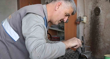 Destek kredisi de çare olmadı, Sivaslı kemik tarak ustası mesleği tamamen bırakıyor