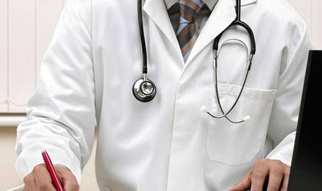 Diyarbakır’da "bıçak parası" aldığı iddiasıyla biri doktor 3 kişi tutuklandı
