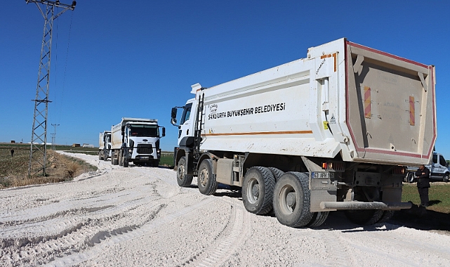 HARRAN VE CEYLANPINAR KIRSALINDA YOLLAR MODERNLEŞİYOR