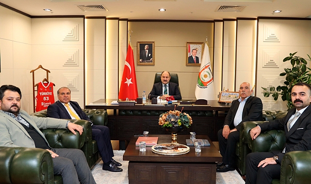 İstifa eder etmez soluğu Başkanın yanında aldılar