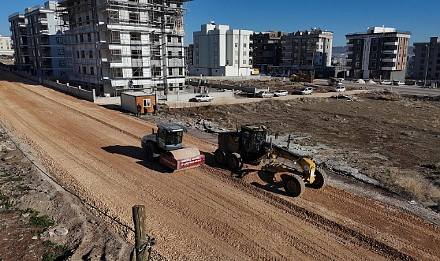 KARAKÖPRÜ’YE YENİ YOLLAR KAZANDIRILIYOR