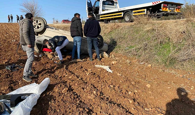 Kontrolden çıkan otomobil takla attı: 2 yaralı