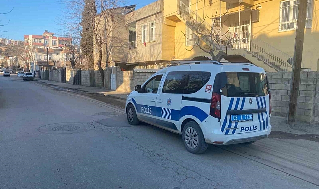 Önce bıçaklayıp sonra dövdüler
