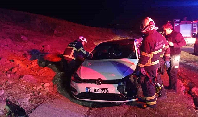 Otomobil ile hafif ticari araç çarpıştı: 4 yaralı