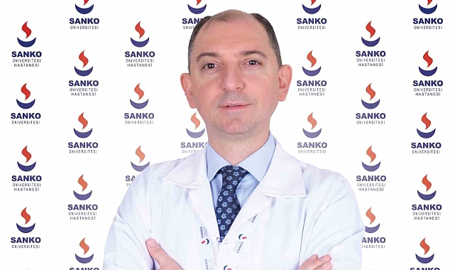 Prof. Dr. Balık, Doç. Dr. Borazan ve Opr. Dr. Melik, SANKO Üniversitesi Hastanesi’nde