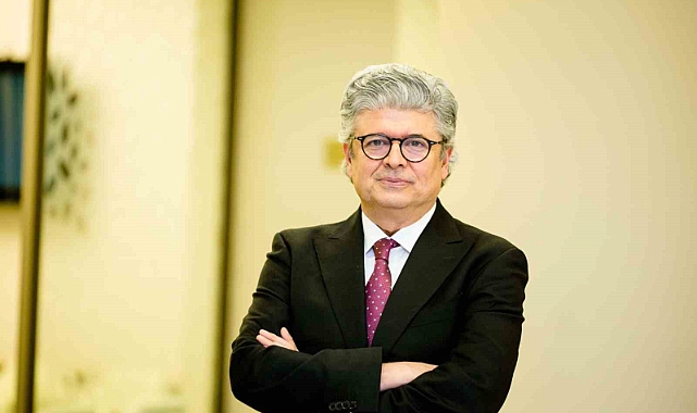 Prof. Dr. Faruk Buyru: “Rahim ağzı kanseri, tarama programları ve aşı ile önlenebiliyor”