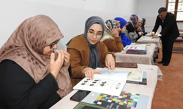 Sessiz dünyaları Kur’an-ı Kerim ile anlam kazanıyor