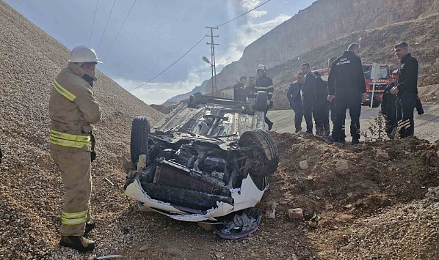 Takla atan otomobilin sürücüsü yaralandı