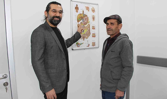 Yemekten sonra karnı şişip kusuyordu, 10 kattan fazla büyüyen midesi herkesi şaşırttı