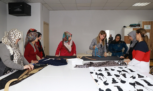 HALİLİYE BELEDİYESİNDE KADINLAR İÇİN KURS DÖNEMİ BAŞLADI