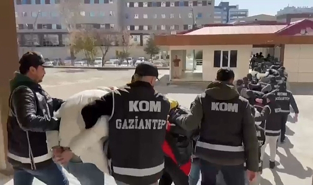 Silahlı suç örgütüne operasyon: 23 gözaltı