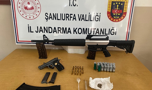 Sllah kaçakçılarına eş zamanlı baskın