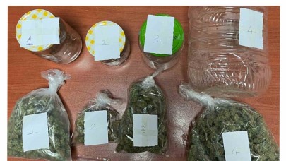 1 kilo 605 gram esrar ele geçirildi