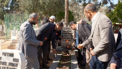 Tenekeci Mahmut Mezarı Başında Anıldı