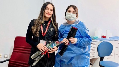 Kadın sağlık çalışanların kadınlar gününü kutladı