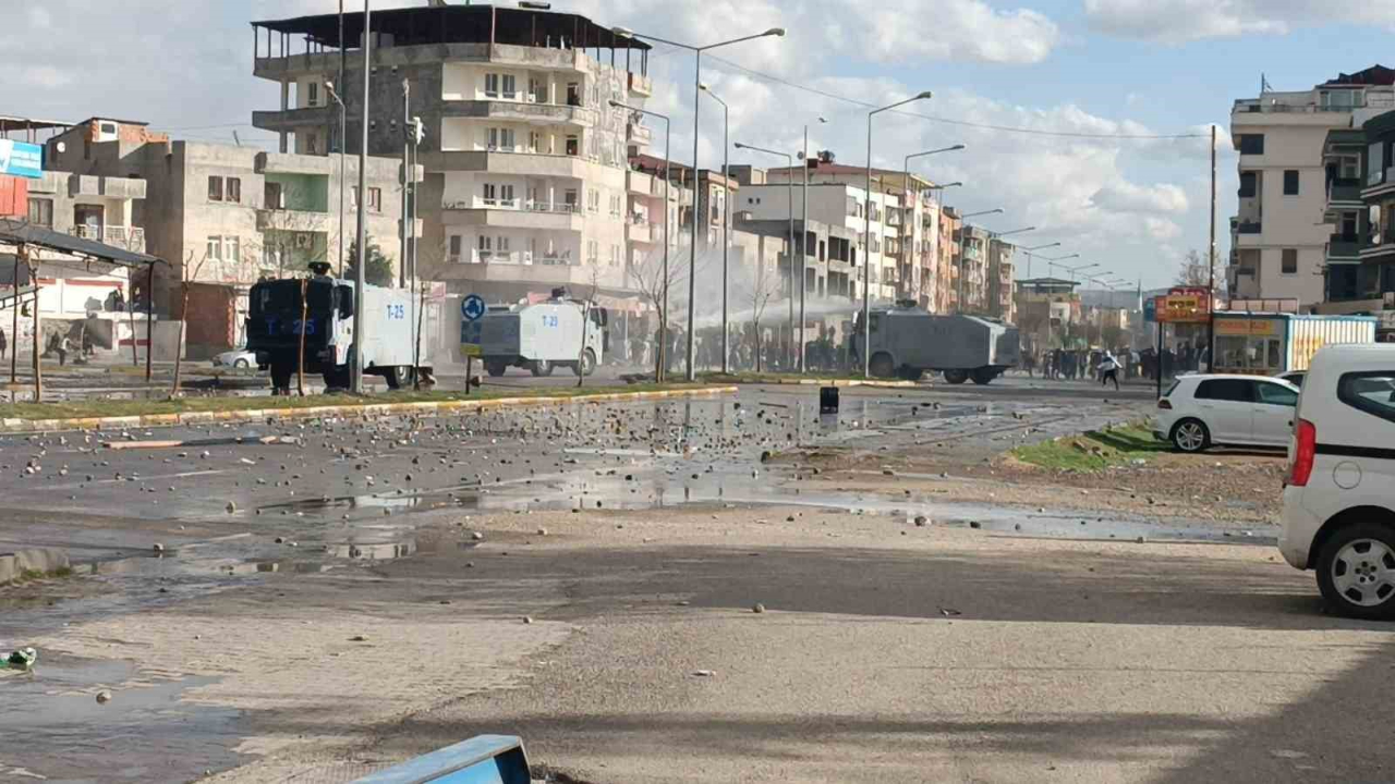 Nevruz kutlamalarında çıkan olaylarda 4 kişi gözaltına alındı