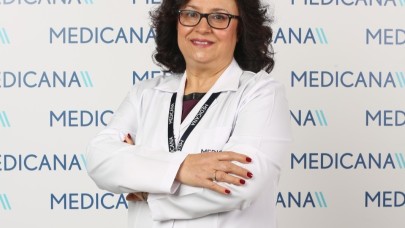 Işıltılı bir cilt için su tüketimi önemli