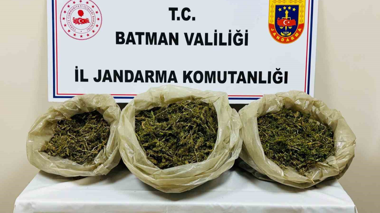 Bir evde 21 kilo esrar bulundu: 1 tutuklama