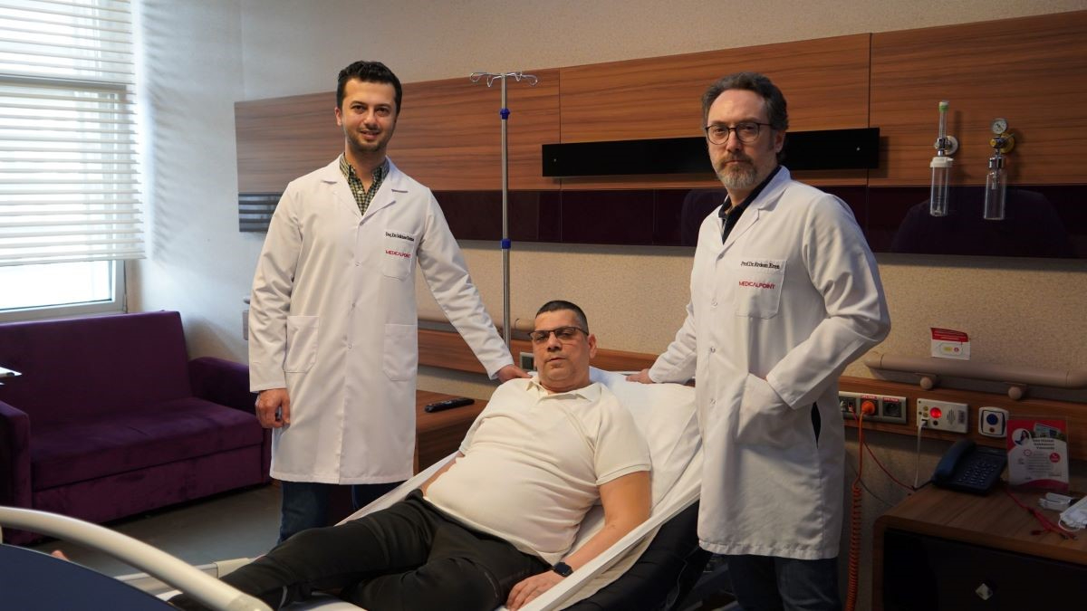 Burundan beyin ameliyatıyla sağlığına kavuştu