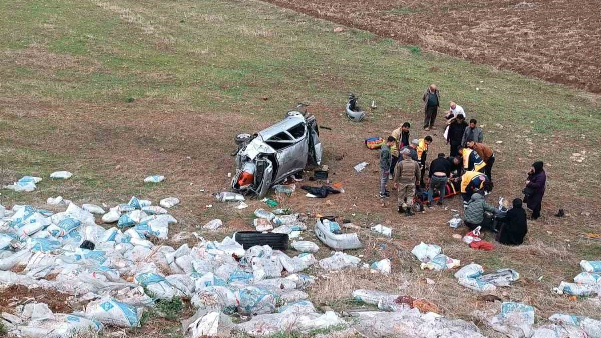 Bayram ziyaretine giden aile kaza yaptı: 5 yaralı