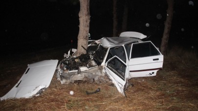 Paramparça olan araçtan sağ çıktı