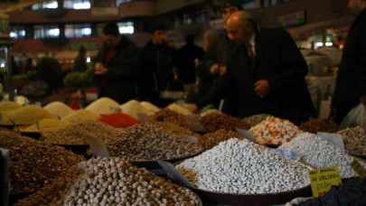 Bazı bakliyat ve yem bitkilerindeki üretimle iç tüketimi karşılayamıyoruz