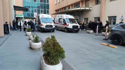 Düğün salonunda bıçaklı kavga: 3 yaralı