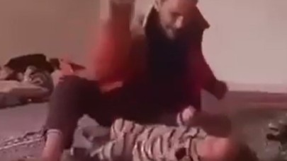 Çocuğuna acımasızca ve defalarca şiddet uygulayan cani baba tutuklandı