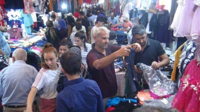 Turizm sezonu esnafın yüzünü güldürdü