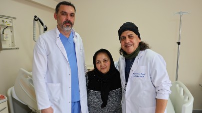 Yapay zeka ameliyata girdi: Kalça protezi operasyonunda ilk kez kullanıldı