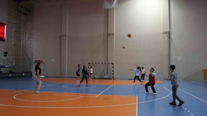 Uzmanı, iskelet sistemini ayakta tutan kaslar için spor yapılmasını önerdi