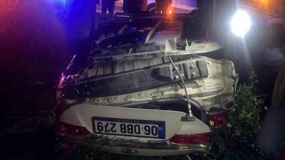 Adıyaman'da otomobil şarampole devrildi: 1 ölü, 3 yaralı