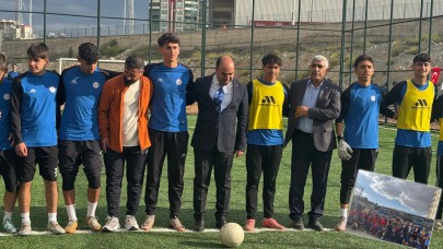 Şanlıurfa'da Gençlere Yeni Semt Sahası Kazandırıldı