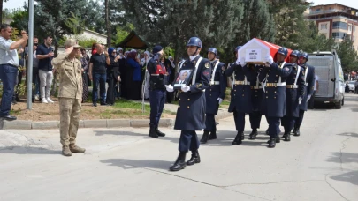 Silahının kazara ateş alması ile ağır yaralanan uzman çavuş şehit oldu