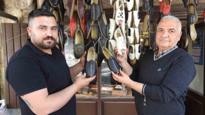 Yemeni ayakkabıları turistlerden ilgi görüyor
