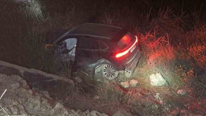 Cip şarampole yuvarlandı: 2 yaralı