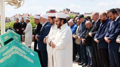 Cumhurbaşkanı Erdoğan, Arapça öğretmeni Ahmet Karaman’ın cenaze namazına katıldı