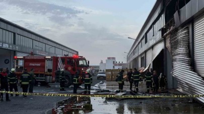 Kıvılcımlar Felaketi Getirdi: Kayapınar’da 4 Dükkan Yandı